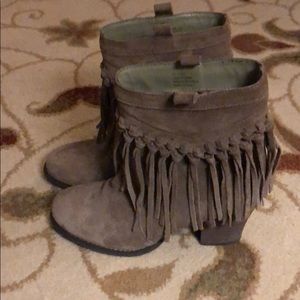 EUC Sbicca Fringe Booties, grayish brown, size 7